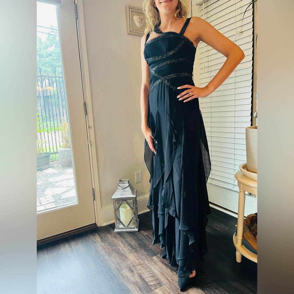 Gorgeous black evening gown